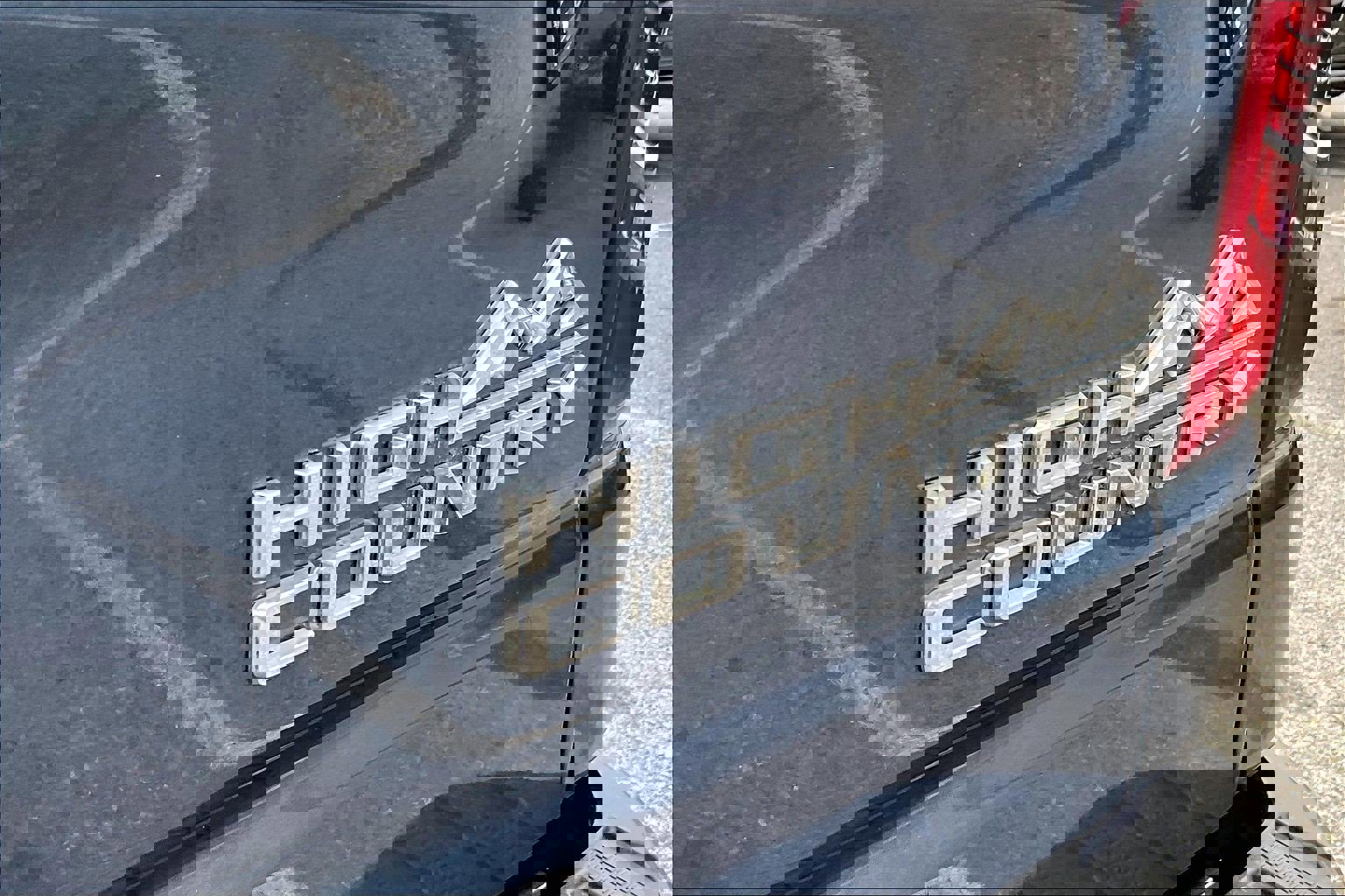 Used 2022 Chevrolet Silverado 1500 High Country image 8