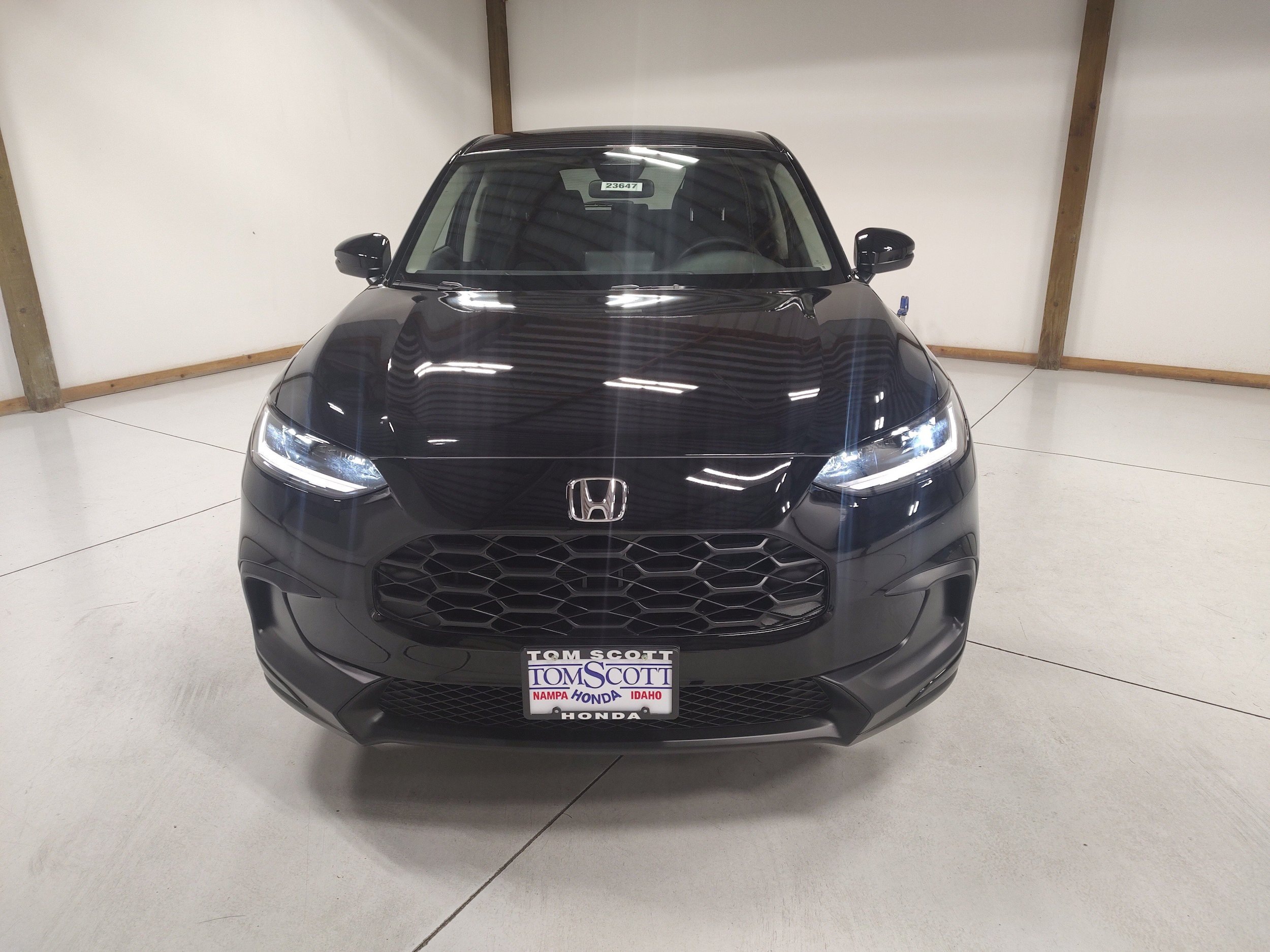 New 2027 Honda HR-V LX image 3