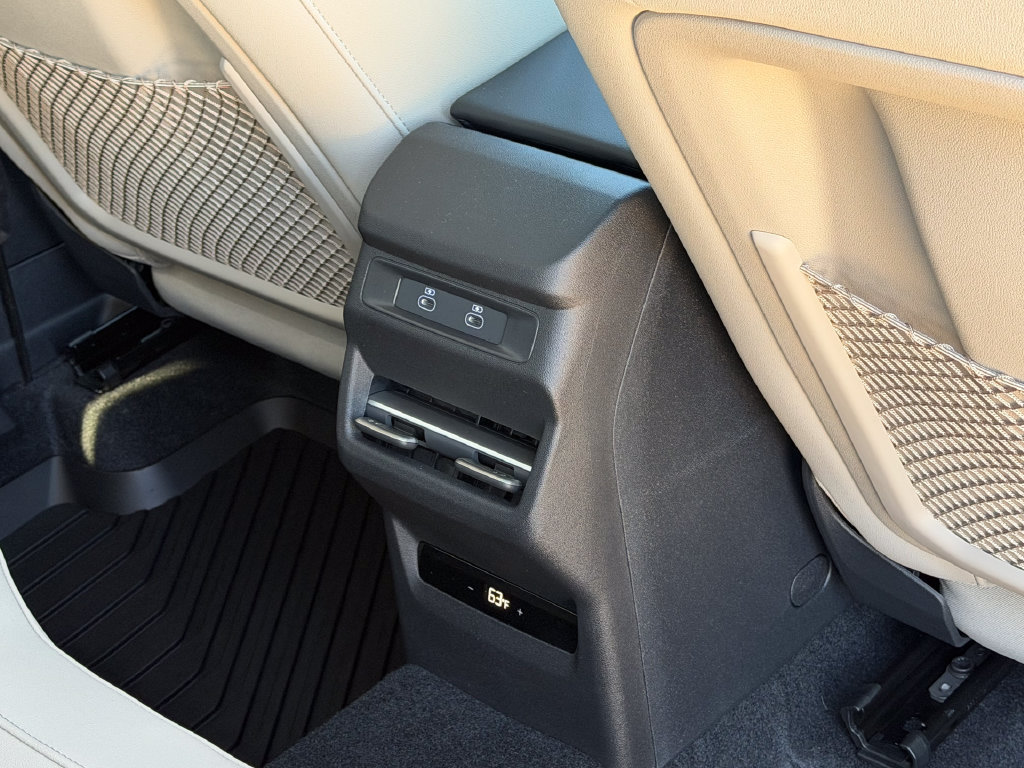New 2026 Audi Q3 quattro 2.0T AWD/4WD image 11