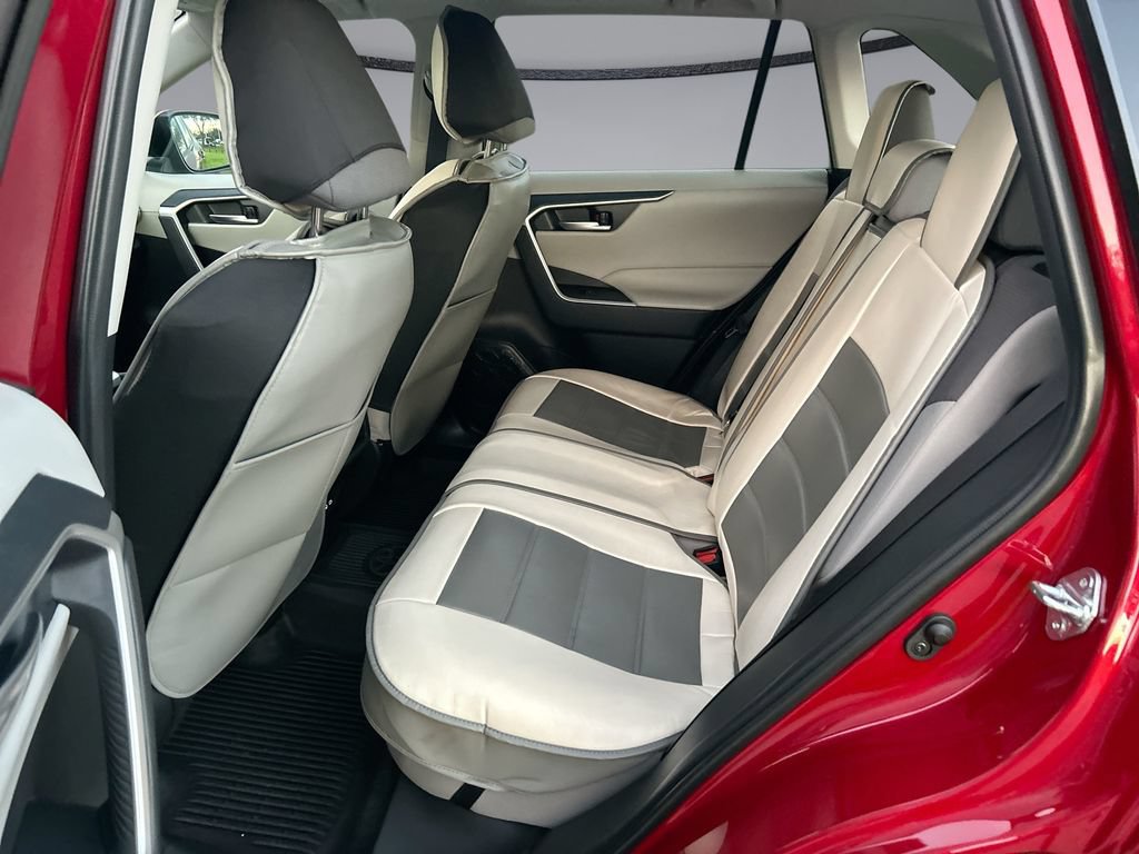 Certified 2025 Toyota RAV4 XLE w/ Convenience Package FWD image 31