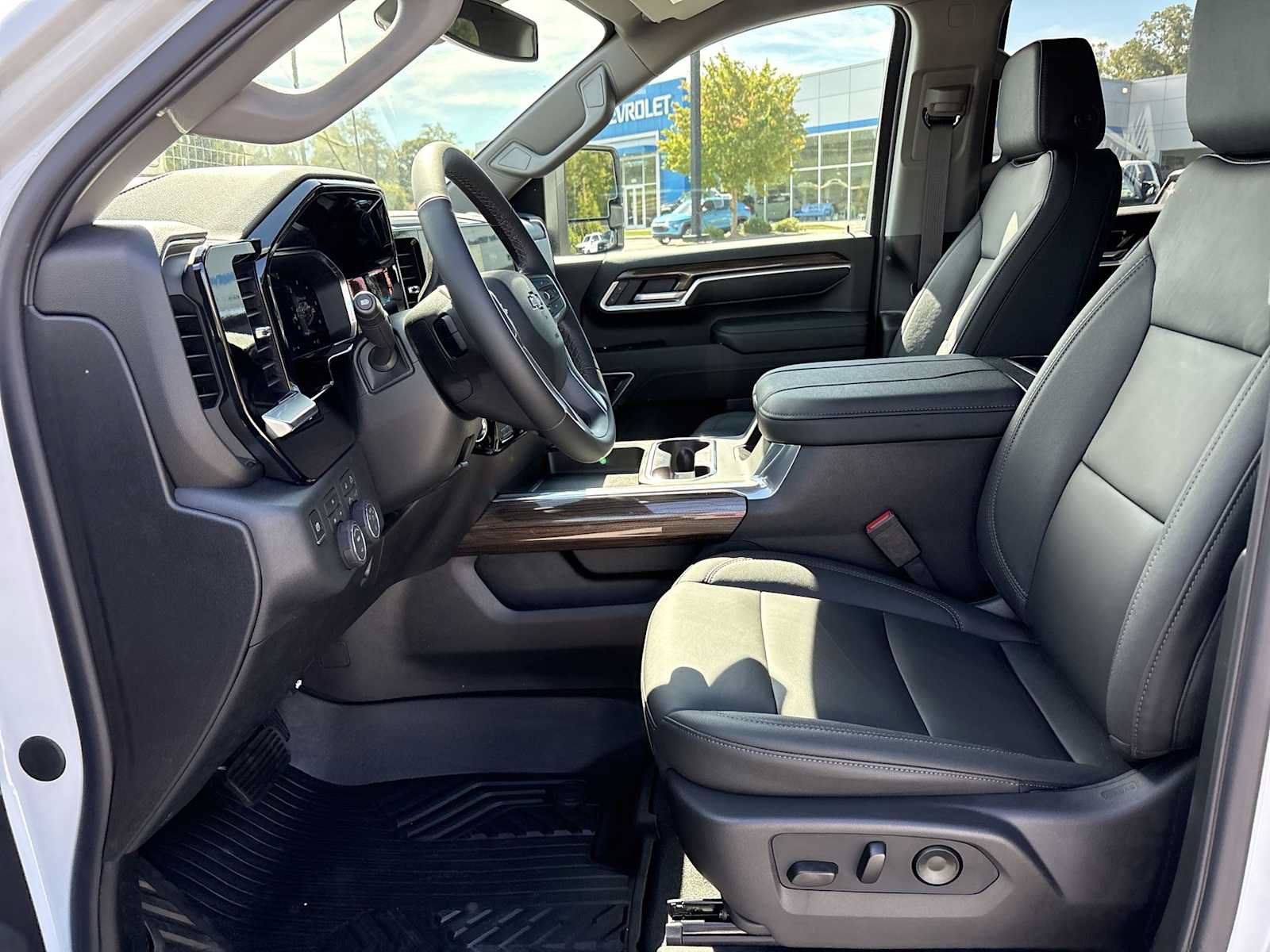 New 2026 Chevrolet Silverado 3500 LT w/ Trail Boss Package AWD/4WD image 19