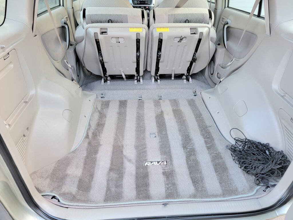 Used 2002 Toyota RAV4 2WD image 3