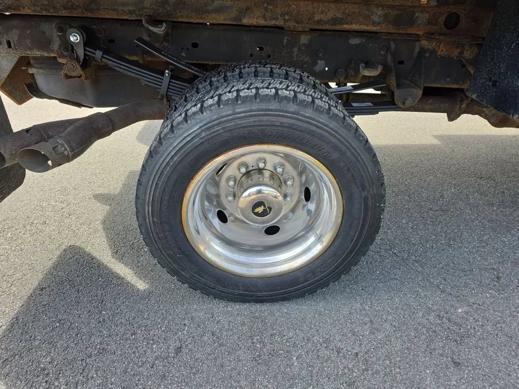 Used 2012 Ford F550 4x4 Regular Cab Super Duty image 12