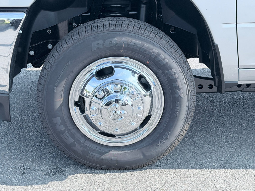 New 2026 RAM 3500 Tradesman w/ Chrome Appearance Group A AWD/4WD image 33