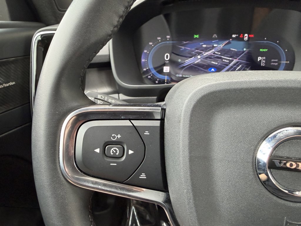 Used 2024 Volvo C40 P8 Recharge Ultimate w/ Protection Package Premier image 29