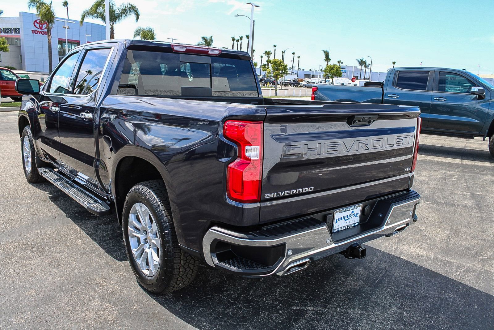 Used 2023 Chevrolet Silverado 1500 LTZ w/ LTZ Convenience Package II image 7