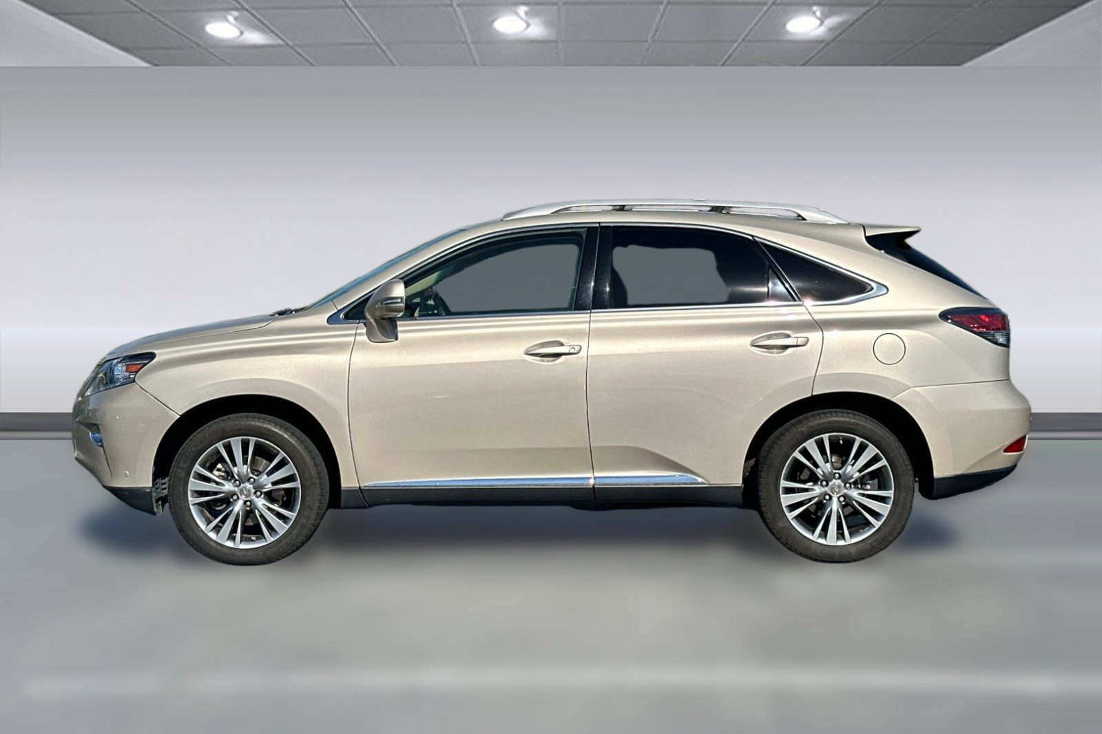 Used 2013 Lexus RX 350 2WD w/ Navigation Pkg image 2
