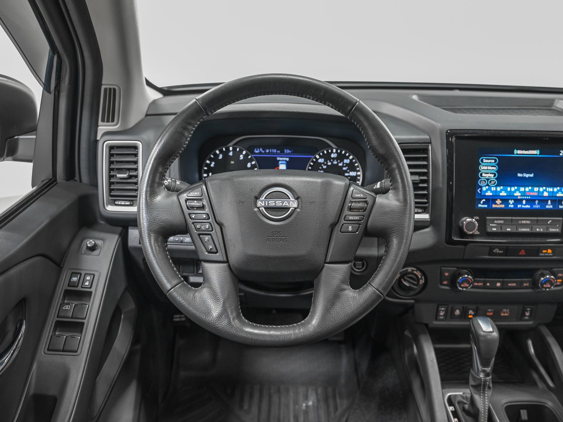 Used 2024 Nissan Frontier SL w/ Technology Package image 17