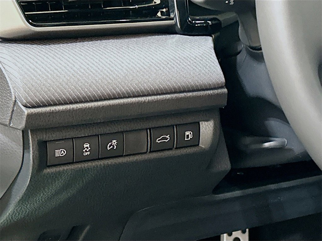 New 2026 Toyota Camry Hybrid image 11