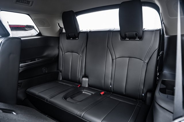 New 2026 INFINITI QX60 Luxe image 13