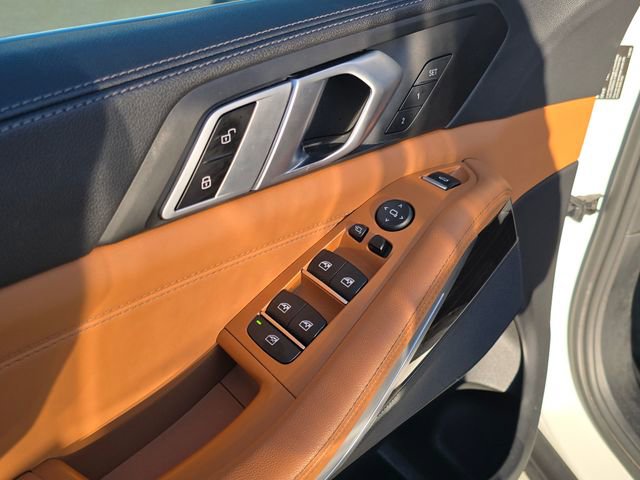 Used 2023 BMW X5 sDrive40i image 11