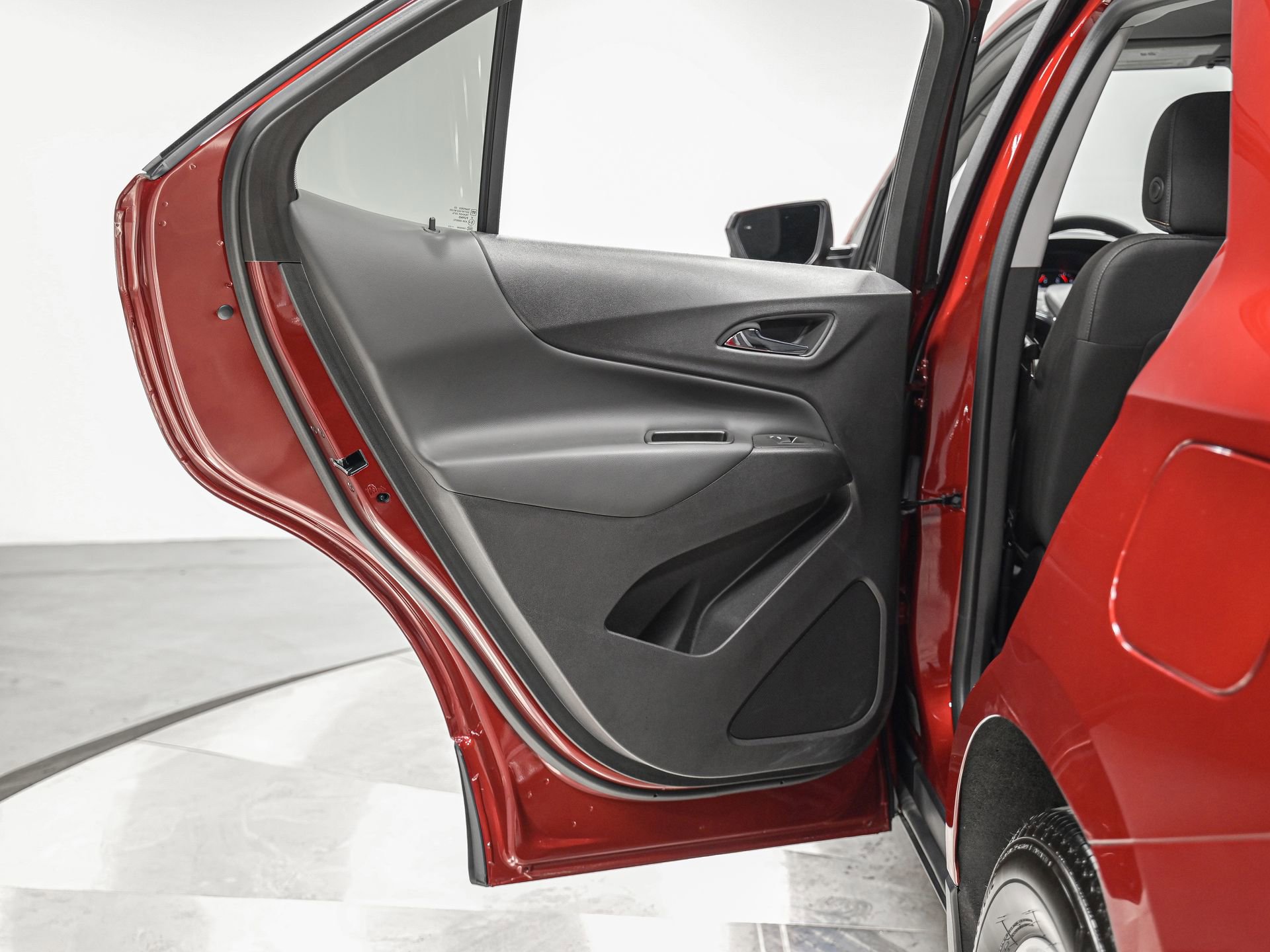 Used 2023 Chevrolet Equinox LT image 25