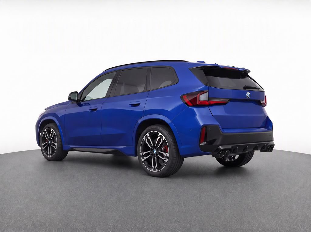 Used 2024 BMW X1 M35i AWD/4WD image 3