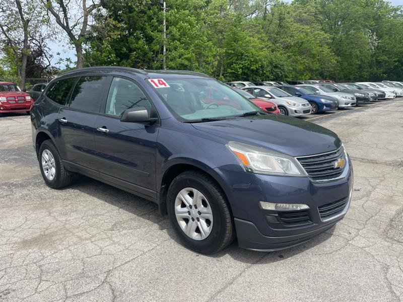 Used 2014 Chevrolet Traverse LS FWD image 3