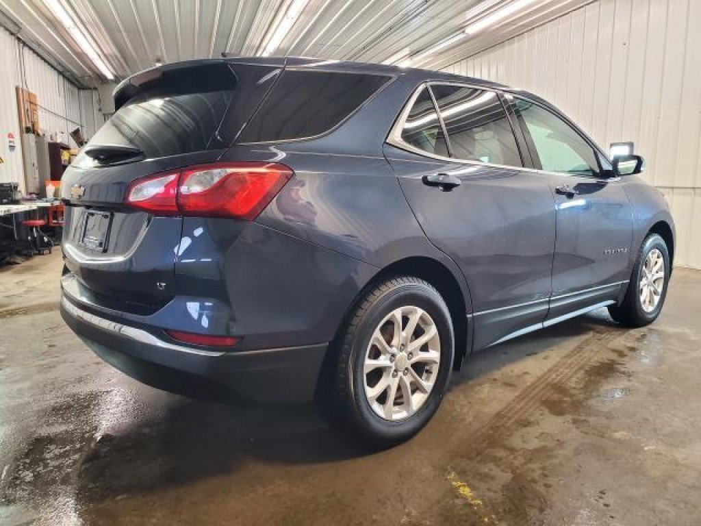 Used 2018 Chevrolet Equinox LT image 3
