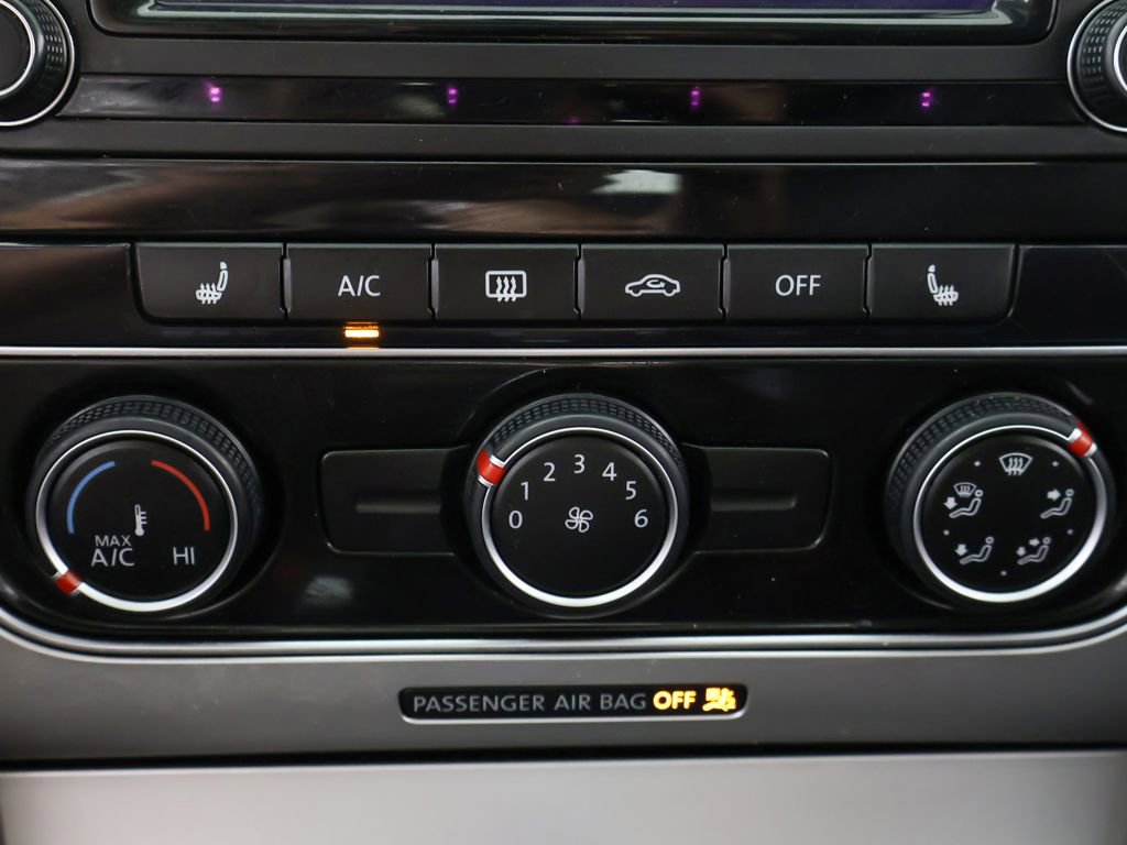 Used 2019 Volkswagen Passat 2.0T Wolfsburg FWD image 47