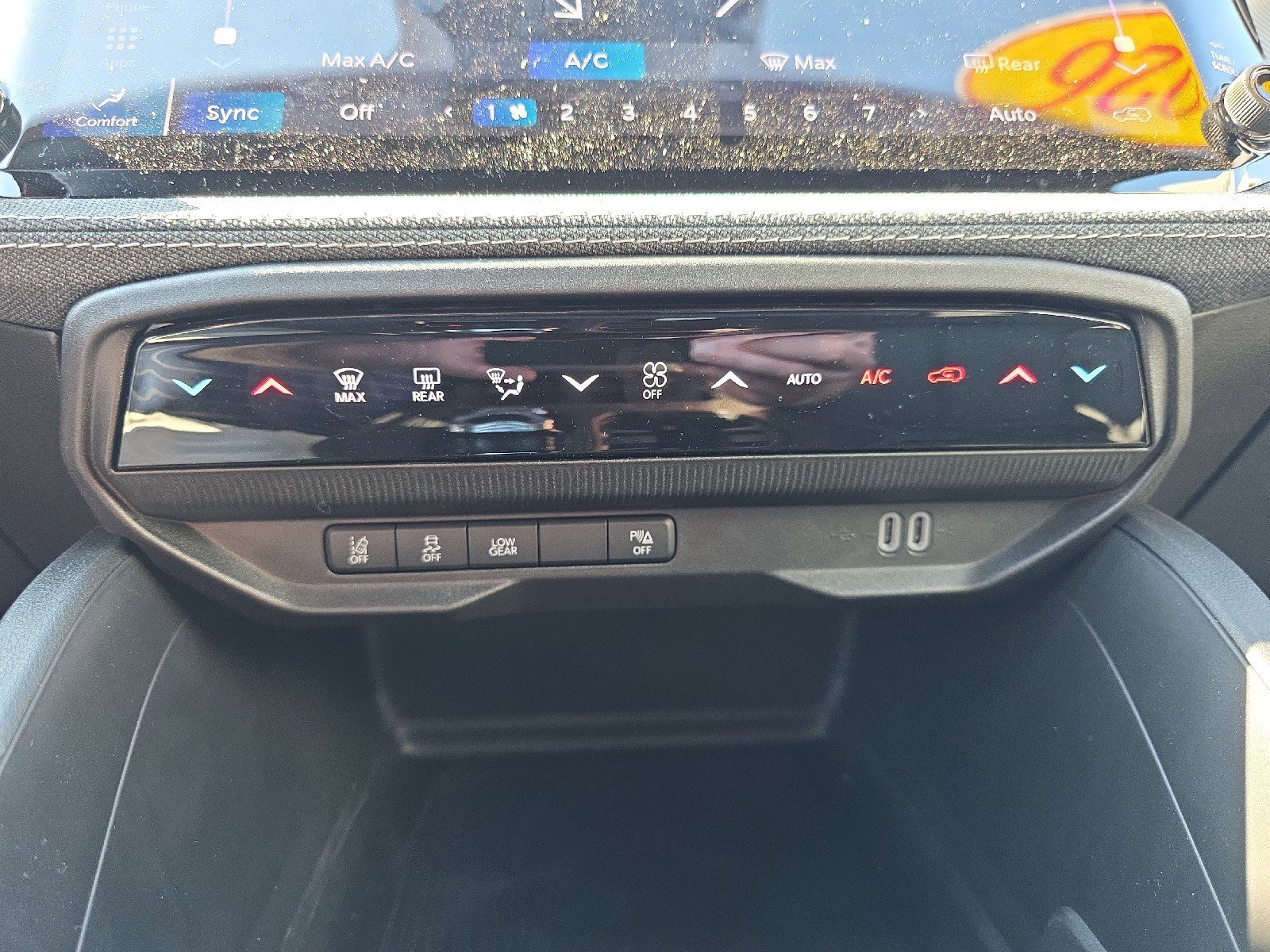 New 2026 Jeep Cherokee Limited image 35