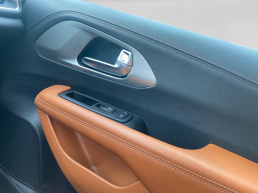 Used 2024 Chrysler Pacifica Pinnacle FWD image 20