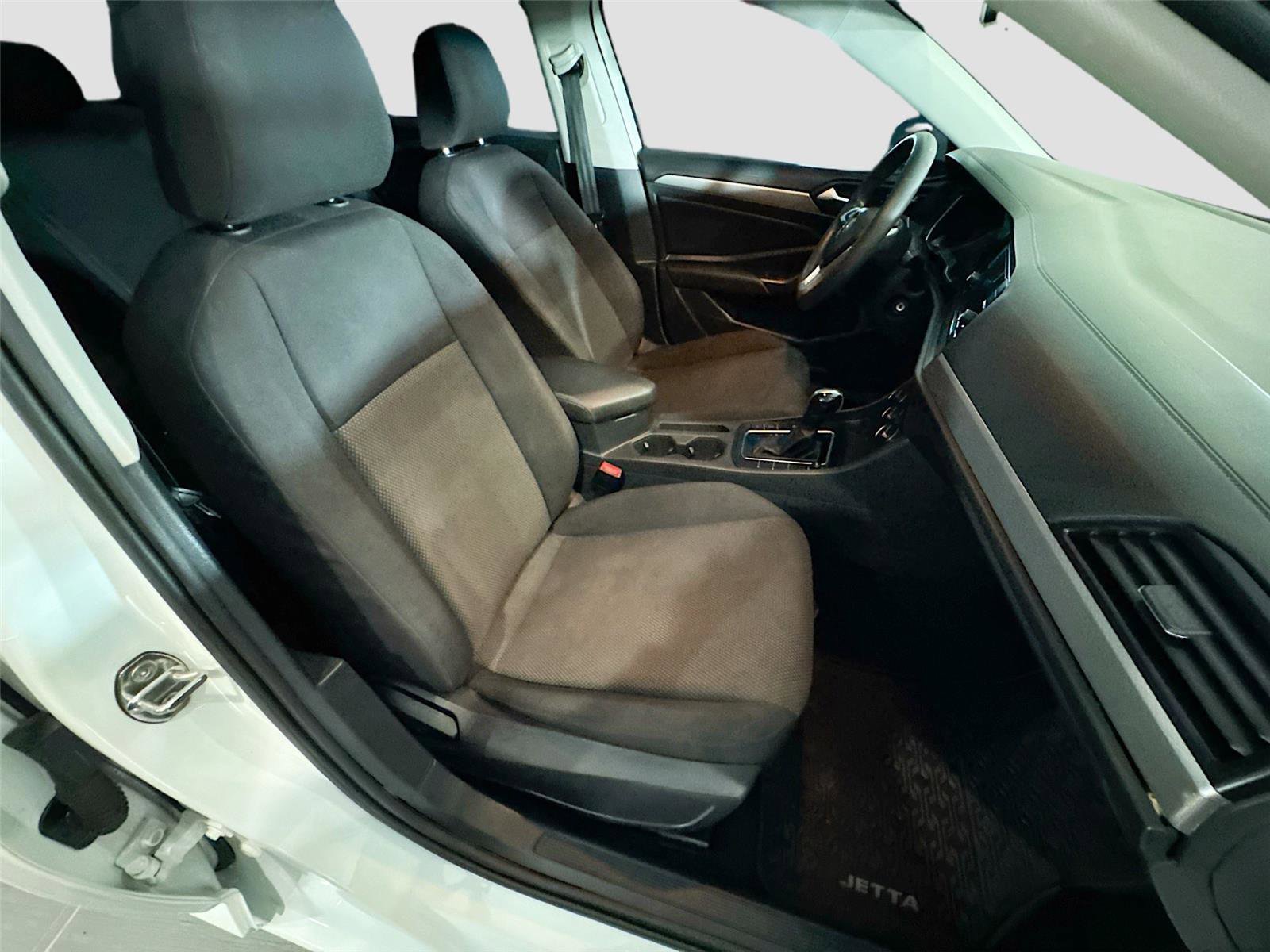 Used 2019 Volkswagen Jetta S FWD image 18