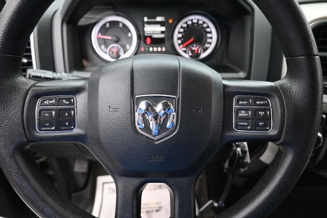 Used 2016 RAM 1500 Classic SLT AWD/4WD image 13
