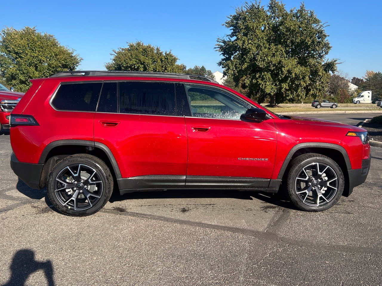 New 2027 Jeep Cherokee Limited AWD/4WD image 2