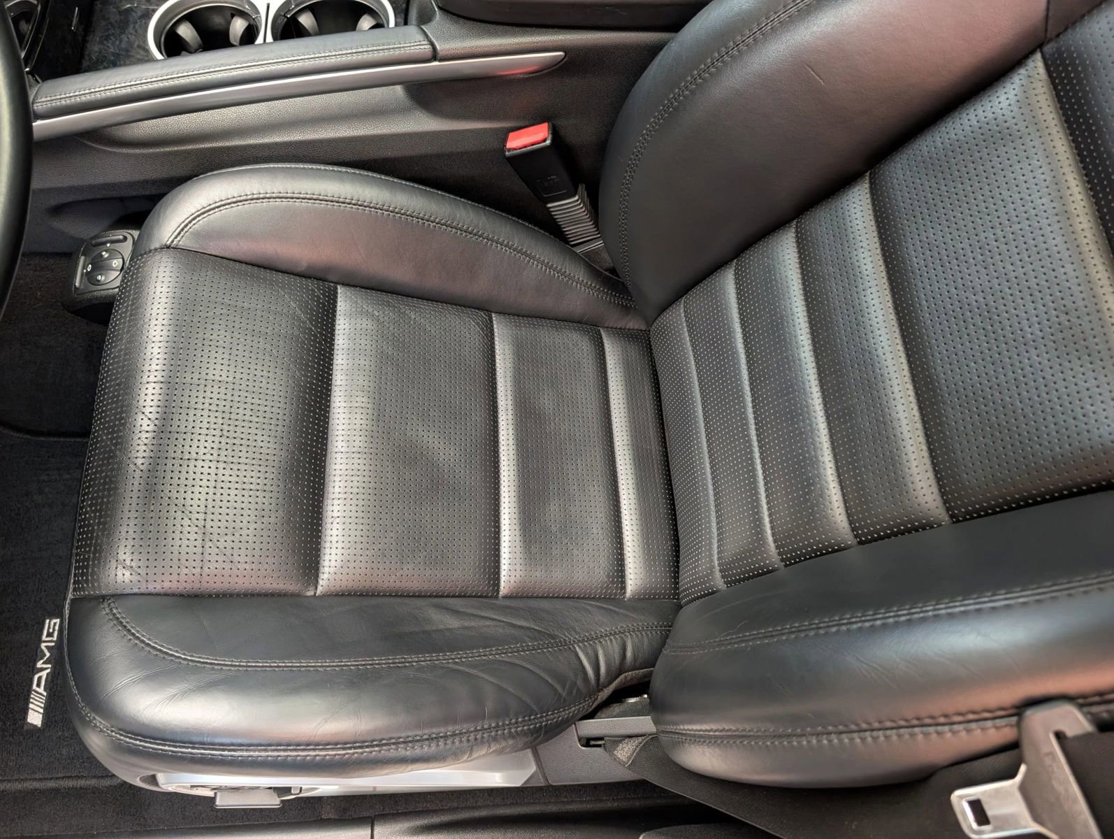 Used 2011 Mercedes-Benz ML 63 AMG 4MATIC image 11