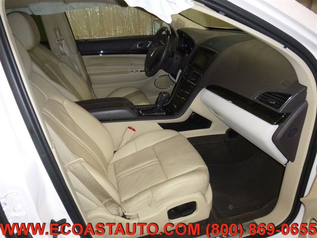 Used 2014 Lincoln MKT AWD w/ Equipment Group 201A image 15