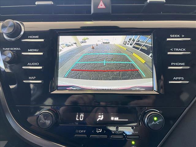Used 2019 Toyota Camry SE FWD image 13