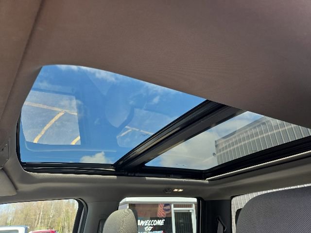 Used 2019 Ford F250 XLT w/ XLT Premium Package AWD/4WD image 32