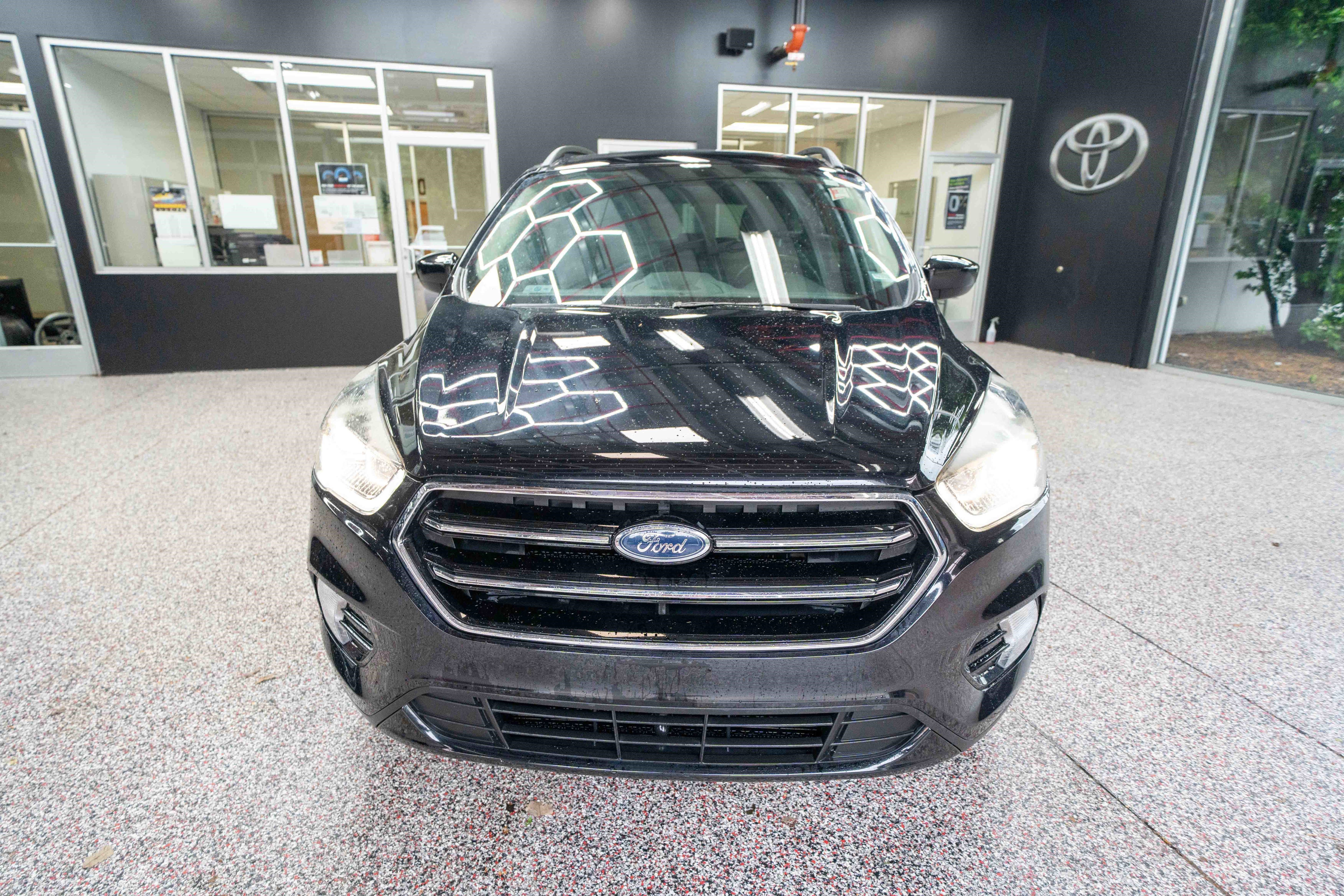 Used 2019 Ford Escape SE AWD/4WD image 6