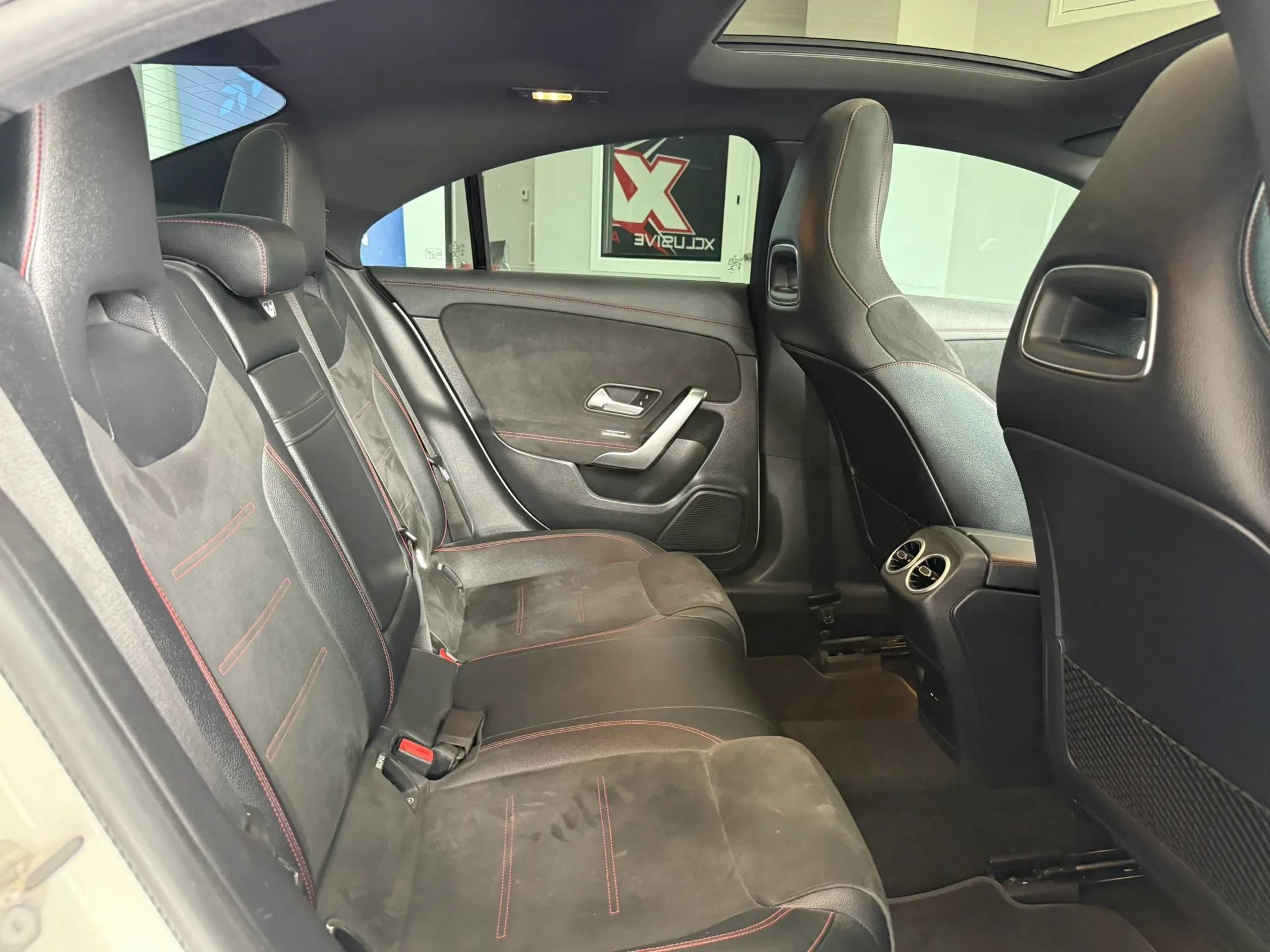 Used 2021 Mercedes-Benz CLA 35 AMG 4MATIC image 29