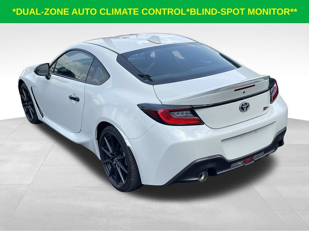 Used 2025 Toyota GR86 Premium w/ ALL Weather Mat Package (TMS) RWD image 7