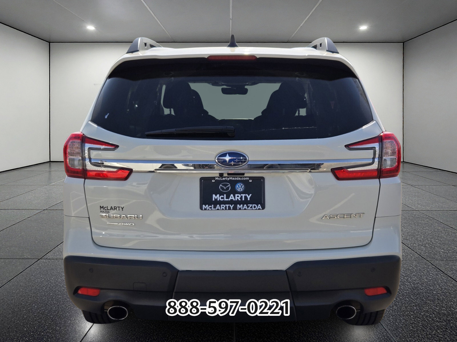 Used 2024 Subaru Ascent Premium w/ Convenience Package image 4