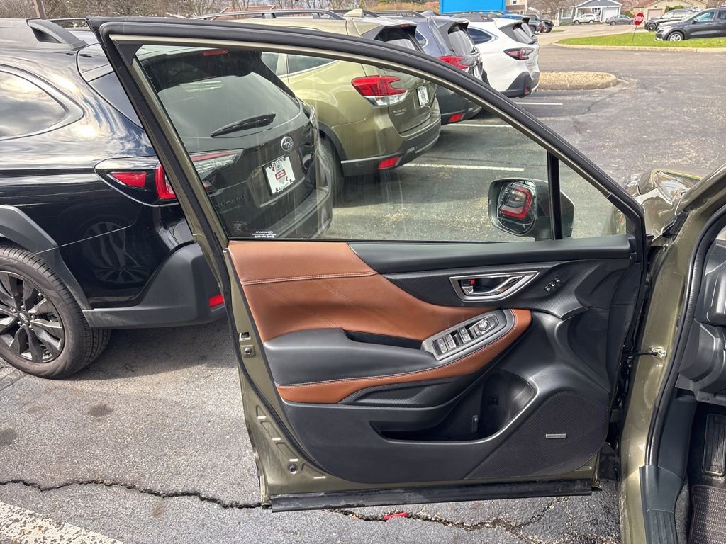 Certified 2023 Subaru Forester Touring AWD/4WD image 18