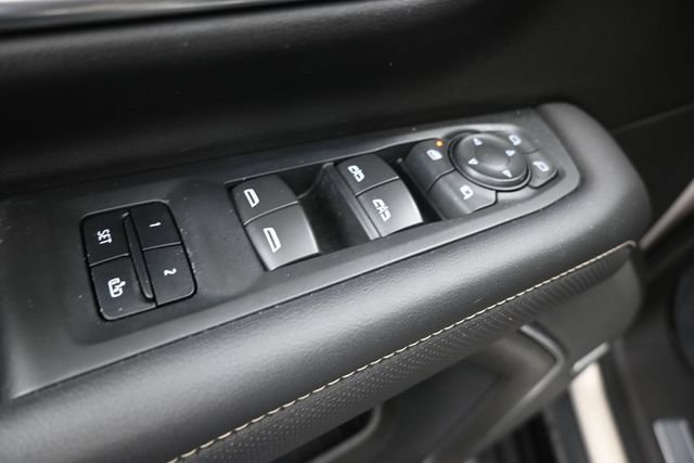 Used 2021 GMC Yukon SLT w/ SLT Luxury Plus Package RWD image 13