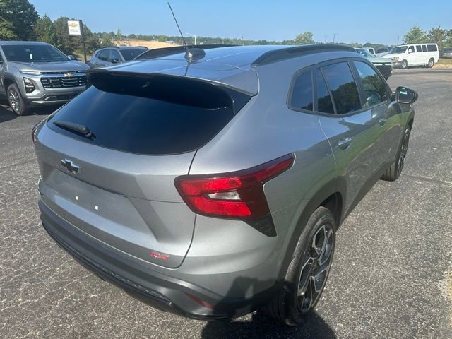 Certified 2024 Chevrolet Trax RS w/ Driver Confidence Package image 7