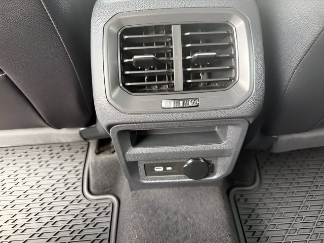 Certified 2023 Volkswagen Tiguan SE AWD/4WD image 9