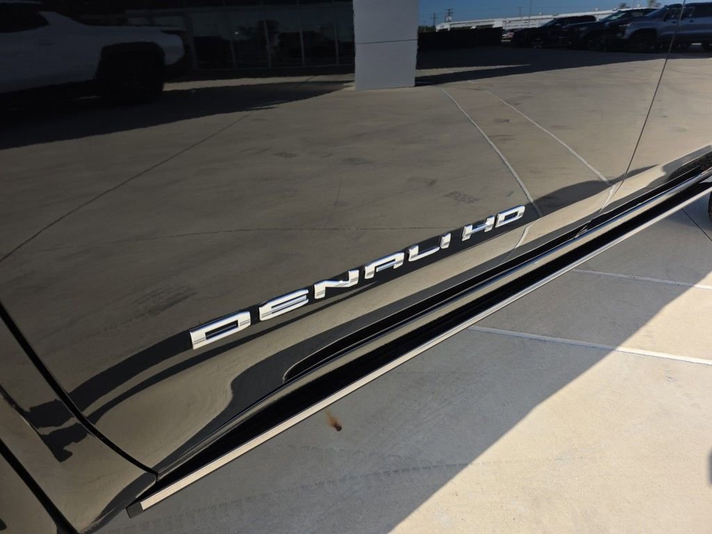 Certified 2025 GMC Sierra 2500 Denali w/ Denali Reserve Package image 7