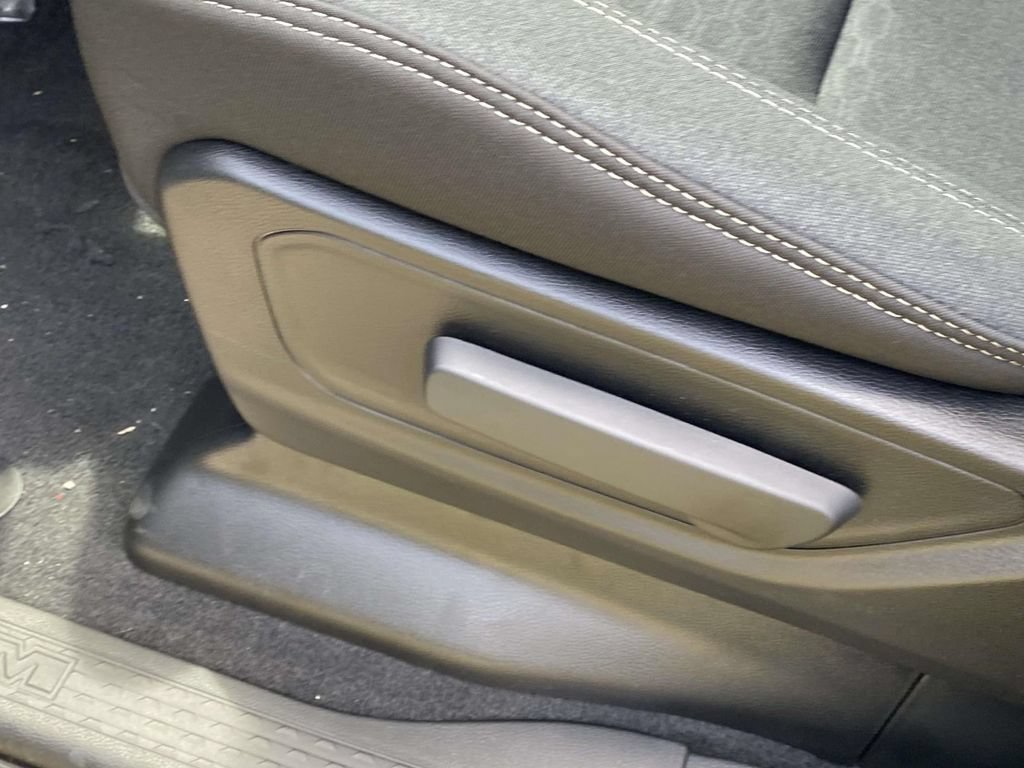 New 2026 RAM 1500 Express AWD/4WD image 23