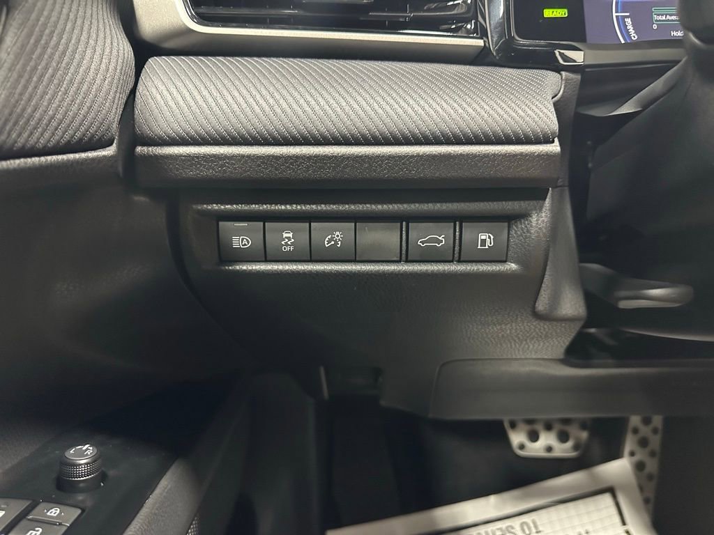 Used 2026 Toyota Camry SE image 17