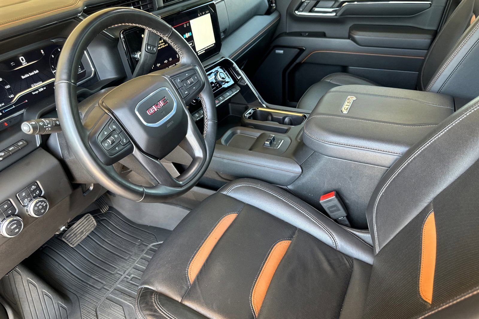 Used 2024 GMC Sierra 2500 AT4 w/ AT4 Premium Plus Package AWD/4WD image 12