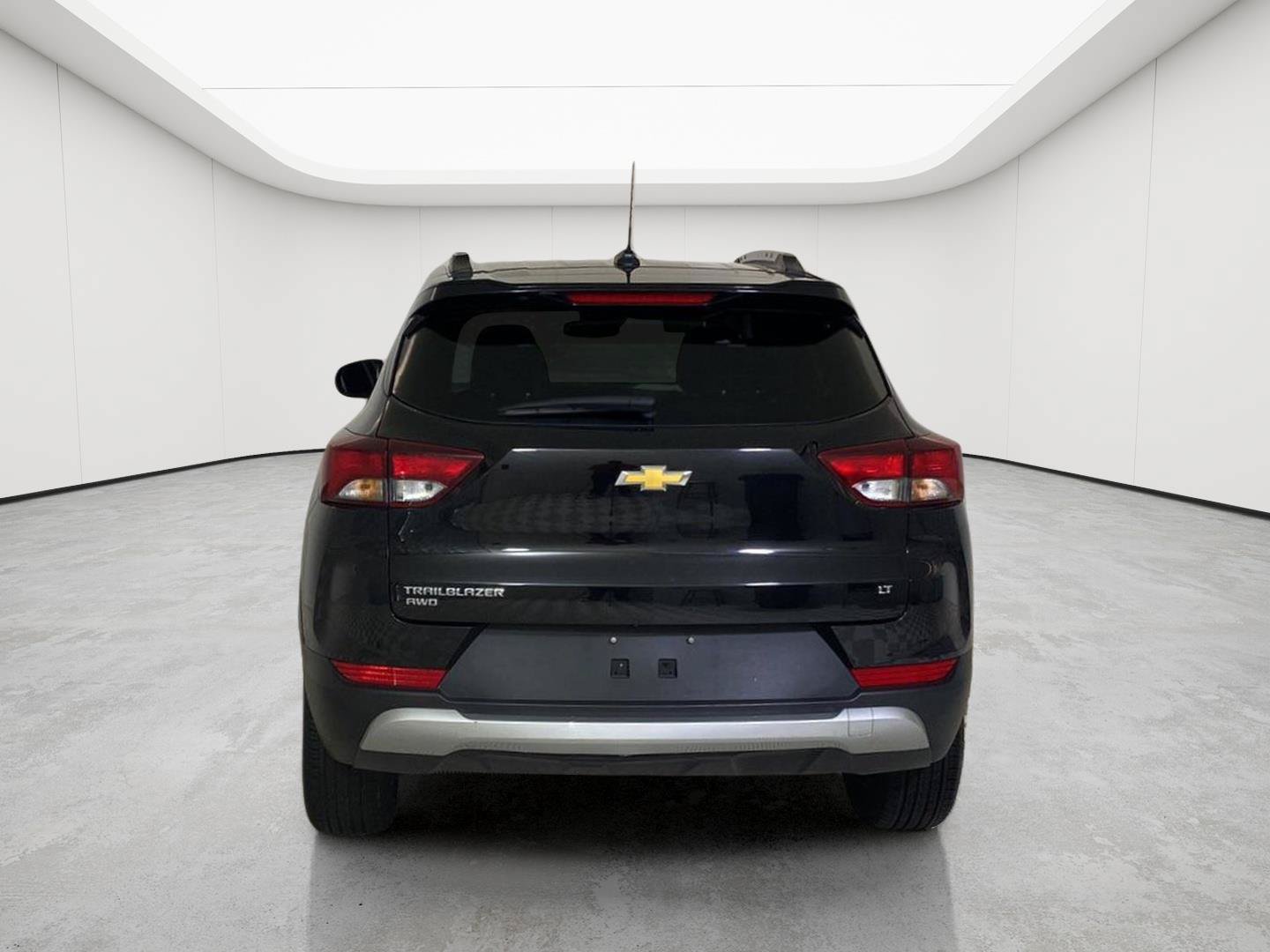 Used 2025 Chevrolet TrailBlazer LT AWD/4WD image 6