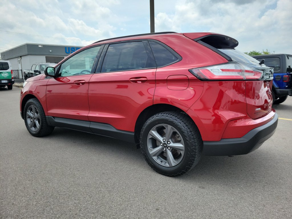 Certified 2023 Ford Edge SEL w/ Sport Appearance Package AWD/4WD image 3