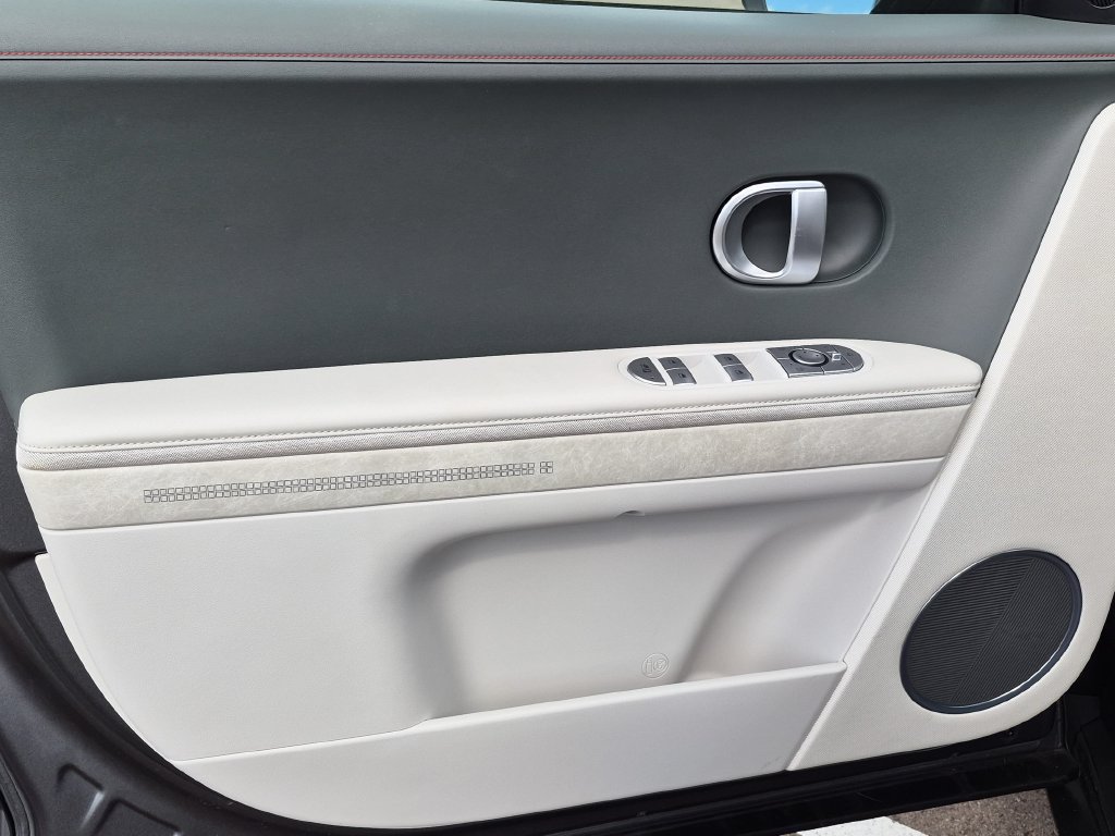 Certified 2023 Hyundai Ioniq 5 SEL AWD/4WD image 13
