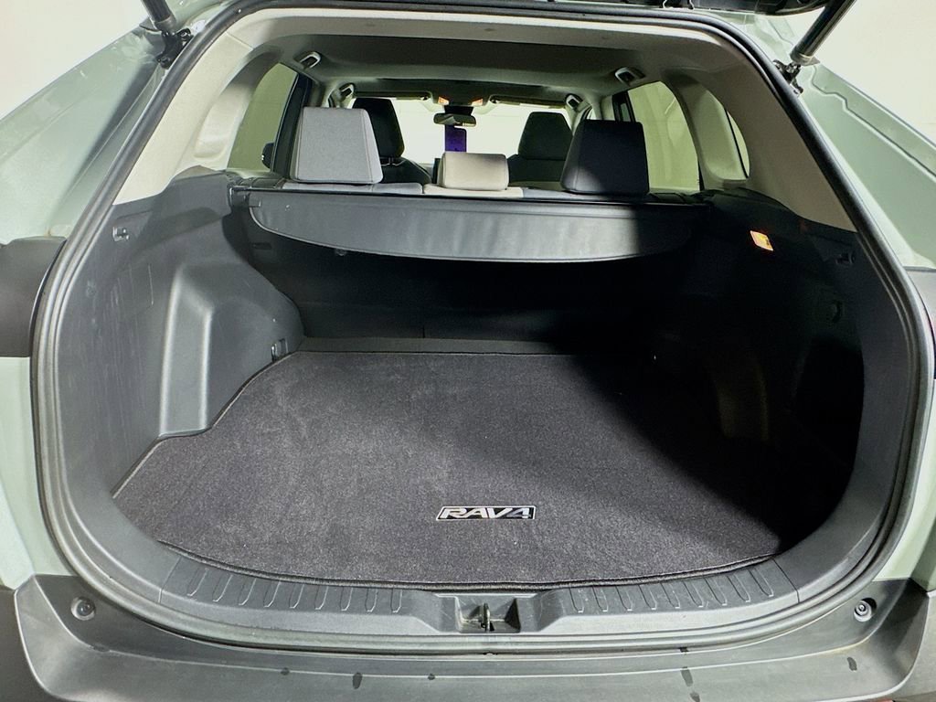 Used 2019 Toyota RAV4 XLE w/ Convenience Package image 29