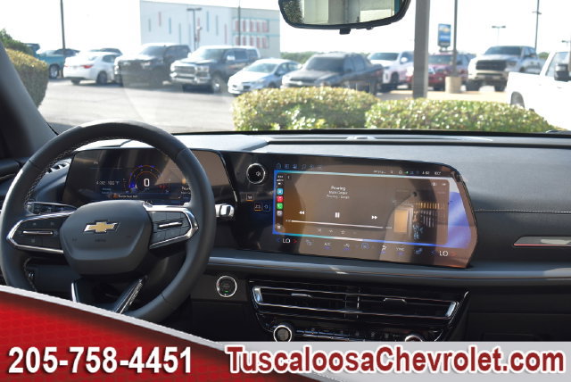 New 2027 Chevrolet Traverse LT w/ Driver Confidence Package FWD image 3