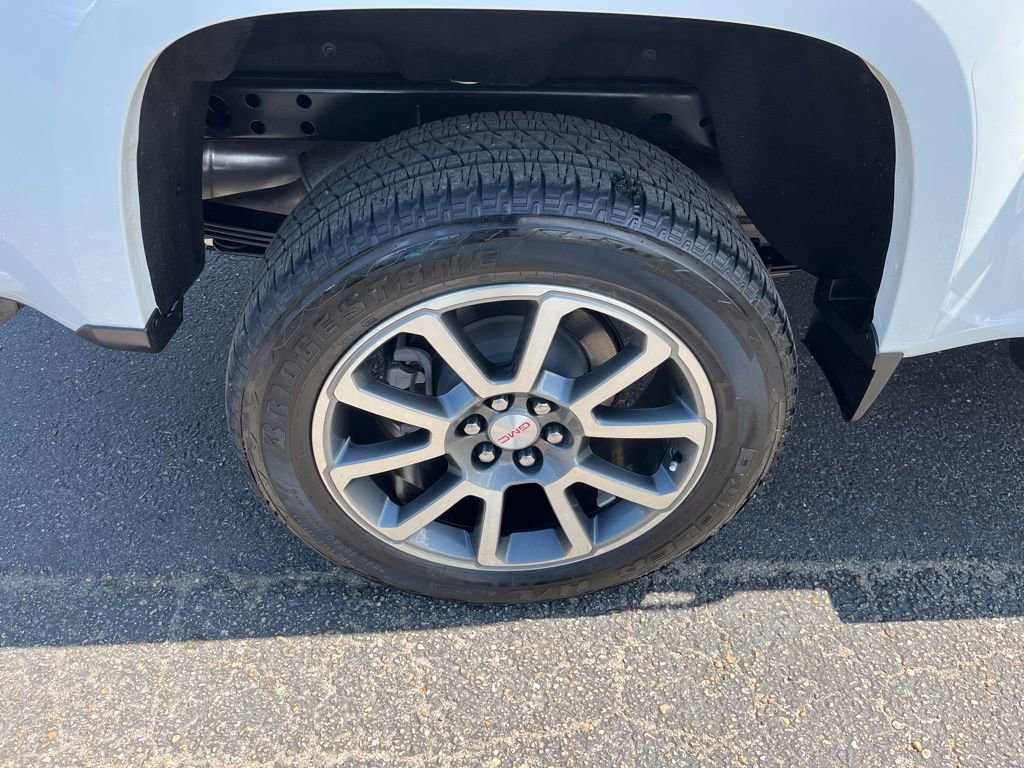 Used 2022 GMC Canyon Denali image 11