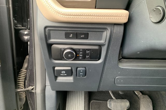 Used 2024 Ford Expedition Max Limited AWD/4WD image 35