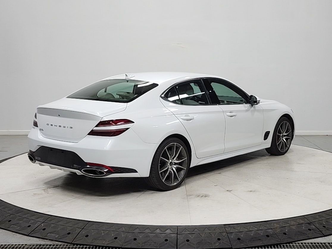 Used 2025 Genesis G70 2.5T RWD image 7