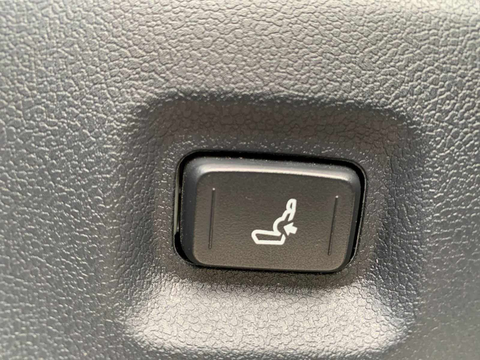 Used 2025 Toyota Tacoma TRD Off-Road image 23